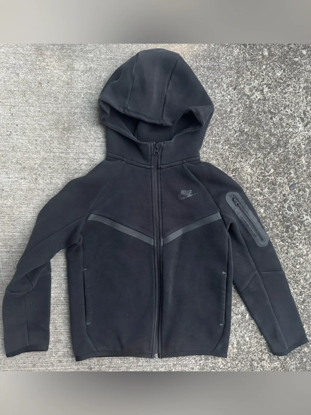 Nike Sportswear Big Kids Tech Fleece Hoodie Black HV5867 010 KIDS Medium